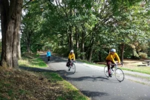 40 Amazing Experiences Around Seattle - Burke-Gilman Trail
