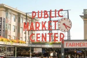 40 Amazing Experiences Around Seattle - Pike Place Market